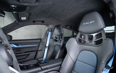 Porsche Taycan I, 2025 год, 30 310 000 рублей, 28 фотография