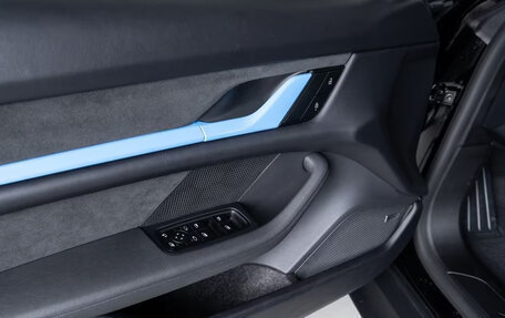 Porsche Taycan I, 2025 год, 30 310 000 рублей, 26 фотография