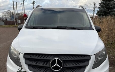 Mercedes-Benz Vito, 2015 год, 2 300 000 рублей, 2 фотография