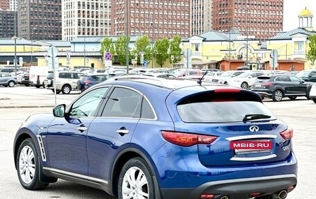 Infiniti QX70, 2016 год, 2 770 000 рублей, 7 фотография