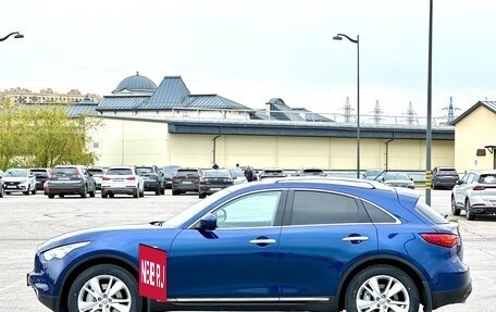 Infiniti QX70, 2016 год, 2 770 000 рублей, 8 фотография