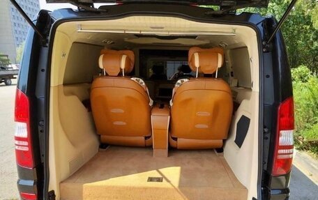 Mercedes-Benz Viano, 2014 год, 3 300 000 рублей, 4 фотография