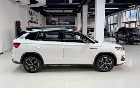 Skoda Kamiq I, 2022 год, 1 800 000 рублей, 4 фотография