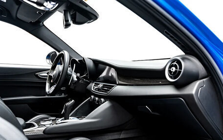 Alfa Romeo Giulia II, 2022 год, 9 920 047 рублей, 13 фотография