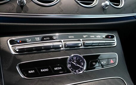 Mercedes-Benz E-Класс, 2019 год, 3 360 000 рублей, 22 фотография