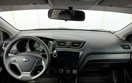 KIA Rio III рестайлинг, 2016 год, 900 000 рублей, 17 фотография