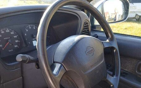 Nissan Terrano II рестайлинг, 1995 год, 630 000 рублей, 8 фотография