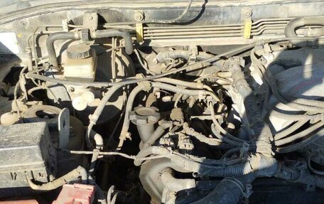 Nissan Terrano II рестайлинг, 1995 год, 630 000 рублей, 13 фотография