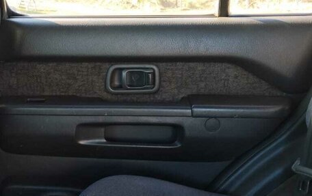 Nissan Terrano II рестайлинг, 1995 год, 630 000 рублей, 19 фотография