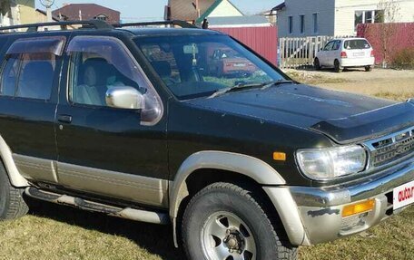 Nissan Terrano II рестайлинг, 1995 год, 630 000 рублей, 33 фотография