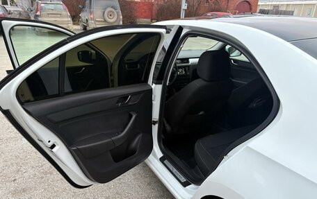 Skoda Rapid I, 2016 год, 1 100 000 рублей, 16 фотография