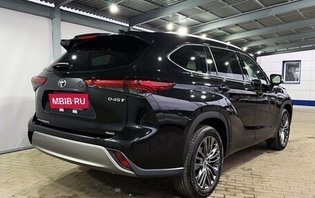 Toyota Highlander, 2025 год, 6 199 000 рублей, 5 фотография