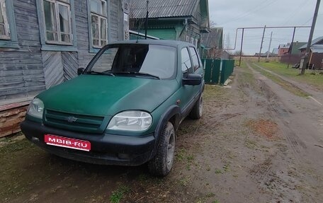 Chevrolet Niva I рестайлинг, 2004 год, 140 000 рублей, 1 фотография