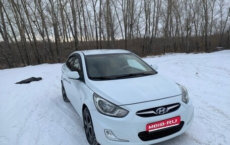 Hyundai Accent IV, 2011 год, 990 000 рублей, 6 фотография