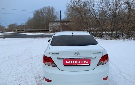 Hyundai Accent IV, 2011 год, 990 000 рублей, 3 фотография