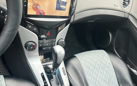 Chevrolet Cruze II, 2012 год, 600 000 рублей, 3 фотография