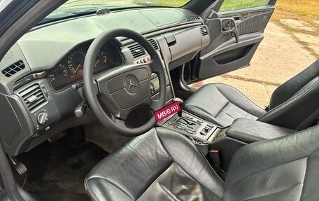 Mercedes-Benz E-Класс, 1998 год, 800 000 рублей, 17 фотография