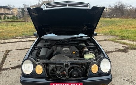 Mercedes-Benz E-Класс, 1998 год, 800 000 рублей, 11 фотография