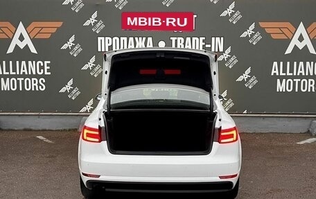 Audi A4, 2017 год, 2 230 000 рублей, 7 фотография