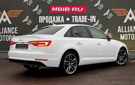 Audi A4, 2017 год, 2 230 000 рублей, 8 фотография