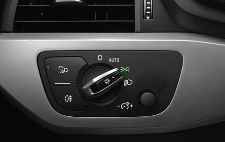 Audi A4, 2017 год, 2 230 000 рублей, 24 фотография