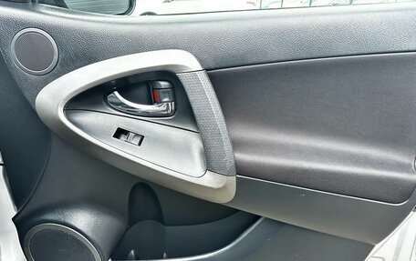 Toyota RAV4, 2010 год, 1 370 000 рублей, 14 фотография