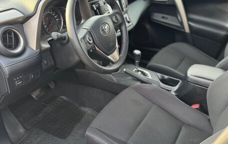 Toyota RAV4, 2014 год, 2 090 000 рублей, 13 фотография