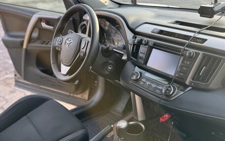Toyota RAV4, 2014 год, 2 090 000 рублей, 14 фотография