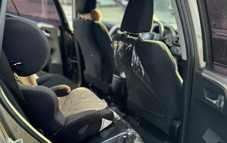 Toyota RAV4, 2014 год, 2 090 000 рублей, 18 фотография