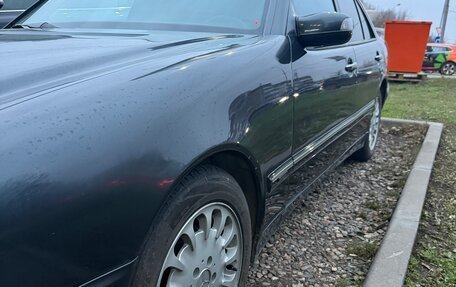 Mercedes-Benz E-Класс, 1999 год, 549 000 рублей, 2 фотография