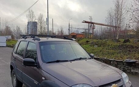 Chevrolet Niva I рестайлинг, 2017 год, 690 000 рублей, 4 фотография