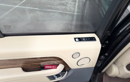 Land Rover Range Rover IV рестайлинг, 2018 год, 6 500 000 рублей, 11 фотография