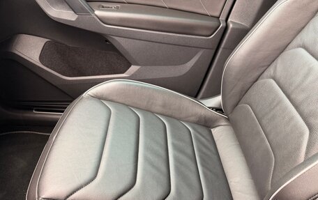 Volkswagen Tiguan II, 2021 год, 3 400 000 рублей, 25 фотография