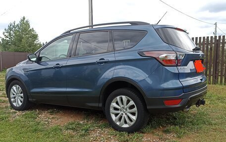 Ford Escape III, 2018 год, 1 500 000 рублей, 2 фотография