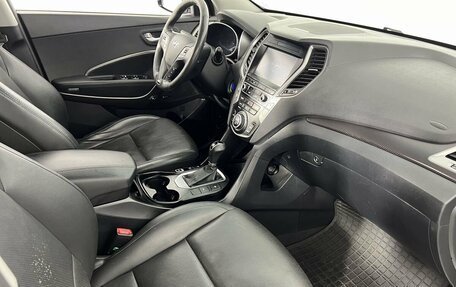 Hyundai Santa Fe III рестайлинг, 2017 год, 2 300 000 рублей, 13 фотография