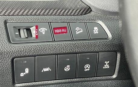 Hyundai Santa Fe III рестайлинг, 2017 год, 2 300 000 рублей, 21 фотография