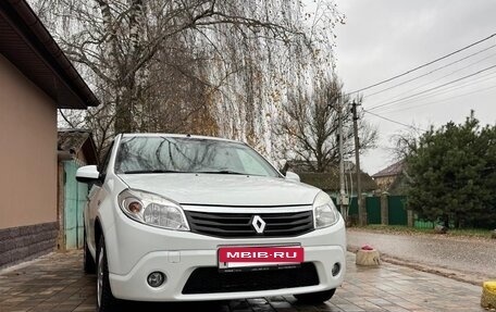Renault Sandero I, 2011 год, 720 000 рублей, 2 фотография
