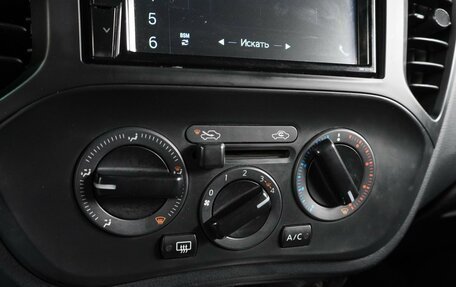 Nissan Juke II, 2011 год, 999 000 рублей, 12 фотография