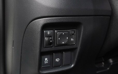 Nissan Juke II, 2011 год, 999 000 рублей, 15 фотография