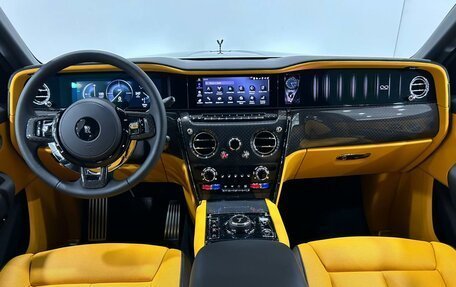 Rolls-Royce Cullinan, 2025 год, 77 990 000 рублей, 14 фотография