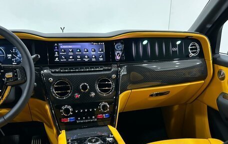 Rolls-Royce Cullinan, 2025 год, 77 990 000 рублей, 17 фотография