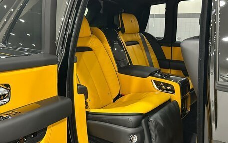 Rolls-Royce Cullinan, 2025 год, 77 990 000 рублей, 36 фотография