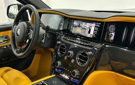 Rolls-Royce Cullinan, 2025 год, 77 990 000 рублей, 38 фотография