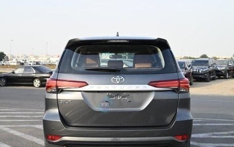 Toyota Fortuner II, 2025 год, 5 250 000 рублей, 4 фотография