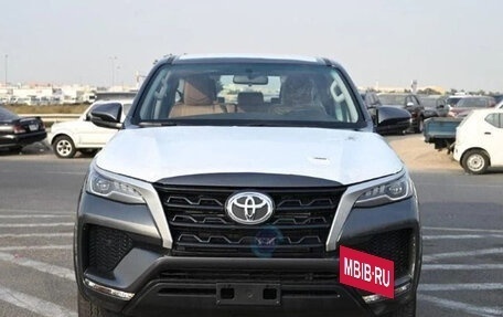 Toyota Fortuner II, 2025 год, 5 250 000 рублей, 3 фотография