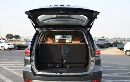 Toyota Fortuner II, 2025 год, 5 250 000 рублей, 17 фотография