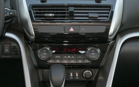 Mitsubishi Eclipse Cross, 2025 год, 2 800 000 рублей, 8 фотография