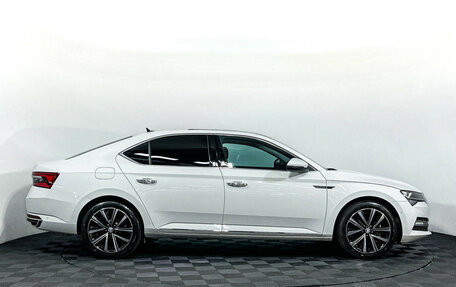 Skoda Superb III рестайлинг, 2024 год, 3 600 000 рублей, 4 фотография