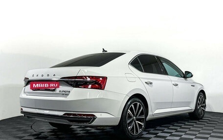 Skoda Superb III рестайлинг, 2024 год, 3 600 000 рублей, 5 фотография