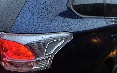 Mitsubishi Outlander III рестайлинг 3, 2013 год, 1 100 000 рублей, 10 фотография